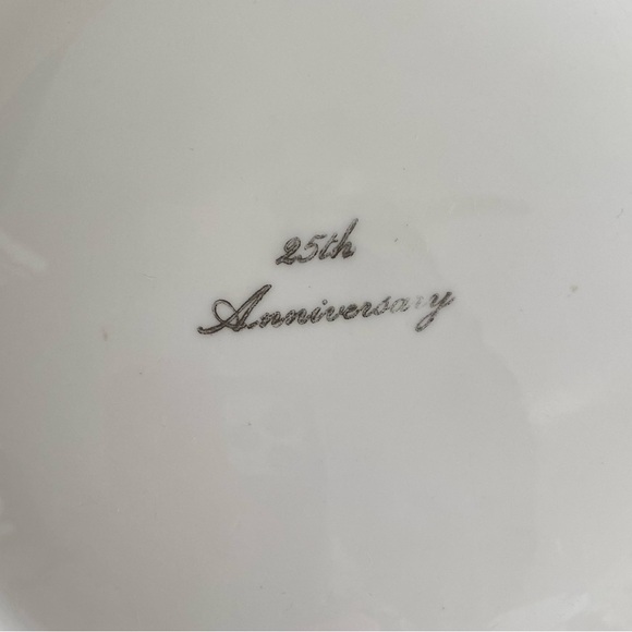 ROYAL WINDSOR FINE BONE CHINA 25th ANNIVERSARY PLATE - Picture 2 of 4